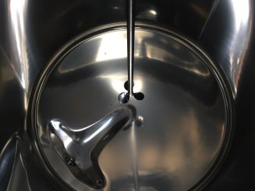 734L stainless steel vessel with propeller agitator