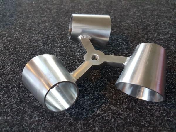 Becherrührer Typ SRT-Fluidjet Werkstoff 1.4571/1.4404 mit Staudruck-Mischprinzip.